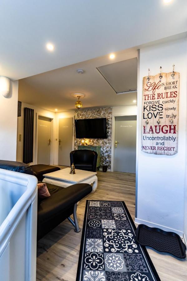 Apartamento Timeout Namaste Ellar Exterior foto